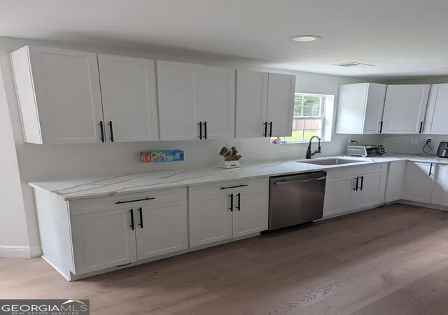 Photo 1 of Single family home for sale at 681 Burtons Cvs, Hampton, GA 30228 | MLS# 10852050 | Listing updated on 2026-10-08
