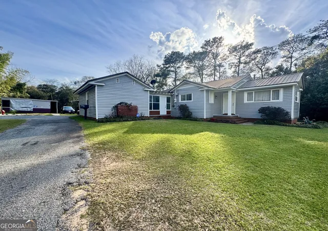 Photo 3 of Single family home for sale at 914 Adderton St, Americus, GA 31719 | MLS# 10843703 | Listing updated on 2026-09-24