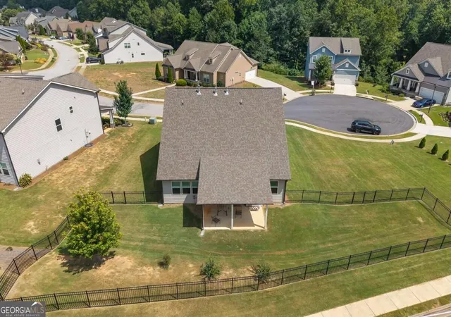 Photo 2 of Single family home for sale at 352 Chestnut Chase, Hoschton, GA 30548 | MLS# 10880522 | Listing updated on 2026-10-28