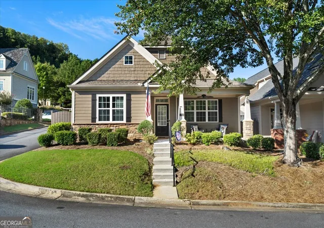 Photo 2 of Single family home for sale at 301 Glens Way, Woodstock, GA 30188 | MLS# 10846737 | Listing updated on 2026-09-30