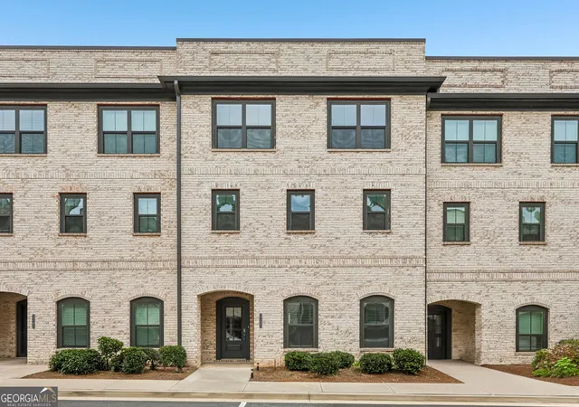 Townhouse for sale at 3335 Baneberry Trl, Duluth, GA 30096 | MLS# 10853282