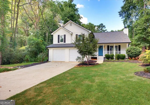 Photo 2 of Single family home for sale at 4885 Muirwood Dr, Powder Springs, GA 30127 | MLS# 10844591 | Listing updated on 2026-09-11