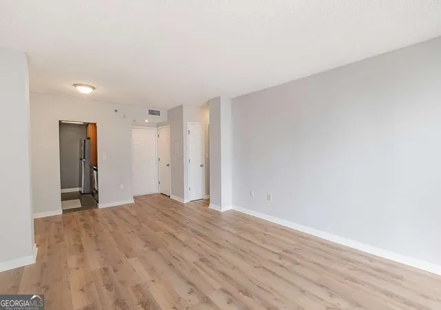 Photo 3 of Condo for sale at 1280 W Peachtree St NW #2602, Atlanta, GA 30309 | MLS# 10851267 | Listing updated on 2026-10-20