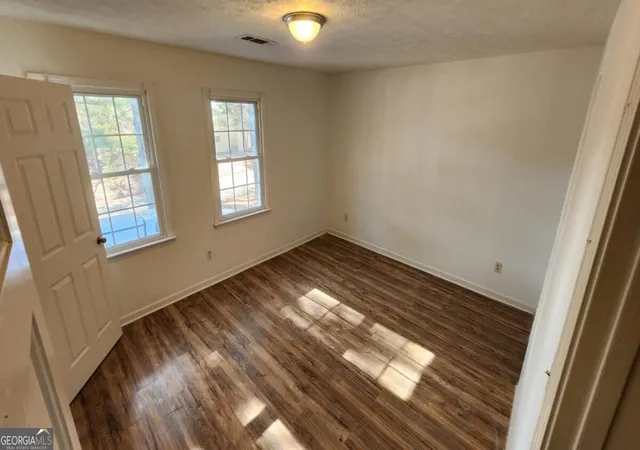 Photo 3 of Townhouse for sale at 631 Hunting Crk Ln SE, Conyers, GA 30013 | MLS# 10837471 | Listing updated on 2026-09-25