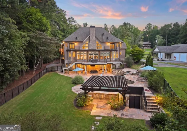 Photo 2 of Mansion for sale at 515 Bentwood Dr, Woodstock, GA 30189 | MLS# 10850337 | Listing updated on 2026-10-08