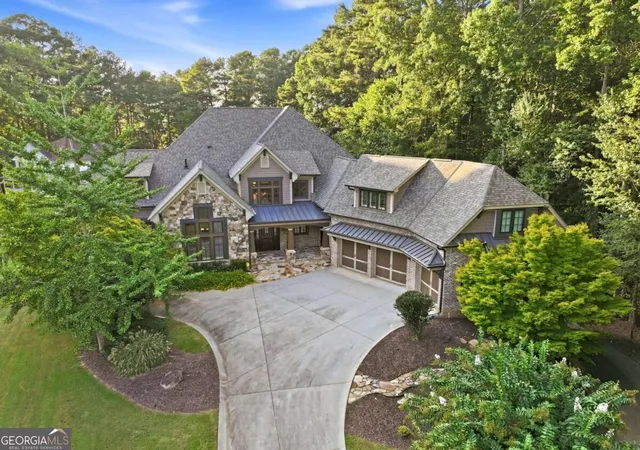Photo 3 of Mansion for sale at 515 Bentwood Dr, Woodstock, GA 30189 | MLS# 10850337 | Listing updated on 2026-10-08