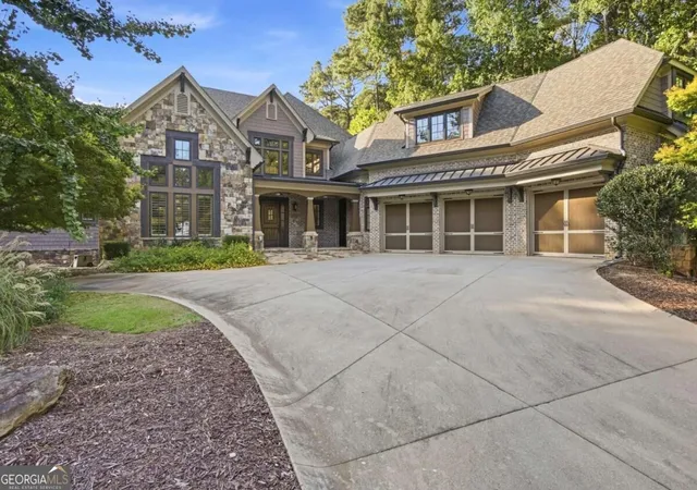 Photo 3 of Single family home for sale at 515 Bentwood Dr, Woodstock, GA 30189 | MLS# 10850337 | Listing updated on 2026-10-08