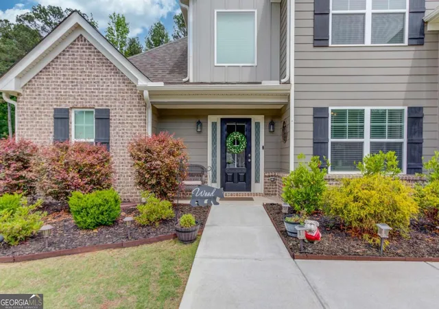 Photo 3 of Single family home for sale at 242 Lokeys Cir, Bethlehem, GA 30620 | MLS# 10848692 | Listing updated on 2026-10-10