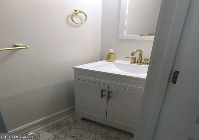 Photo 2 of Single family home for sale at 1667 Rolling Stone Dr, Lithonia, GA 30058 | MLS# 10825864 | Listing updated on 2026-09-23