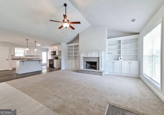 Photo 2 of Single family home for sale at 1374 Hardigree Rd, Winder, GA 30680 | MLS# 10867998 | Listing updated on 2026-10-28