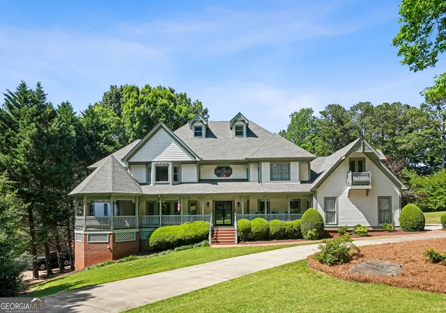 Photo 2 of Mansion for sale at 5102 Chastleton Dr, Stone Mountain, GA 30087 | MLS# 10847871 | Listing updated on 2026-09-17
