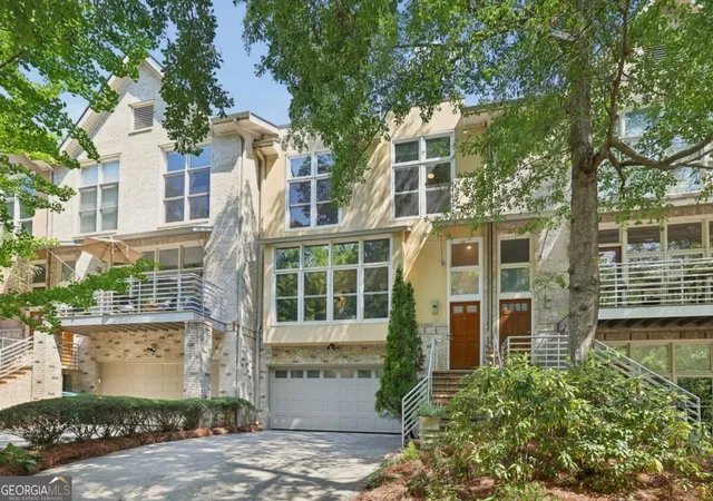Photo 2 of Sale Pending at 1334 Fernwood Cir Ne, Atlanta, GA 30319 | MLS# 10839348 | Listing updated on 2026-09-17