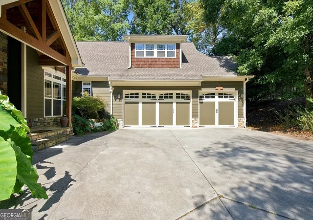Photo 3 of Single family home for sale at 251 White Antelope St, Waleska, GA 30183 | MLS# 10838897 | Listing updated on 2026-09-17