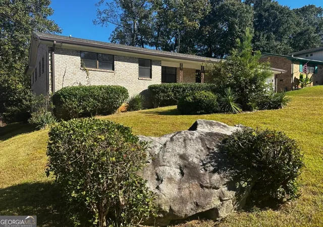 Photo 1 of Single family home for sale at 1724 Cherry Valley Cir SE, Atlanta, GA 30316 | MLS# 10879159 | Listing updated on 2026-10-26