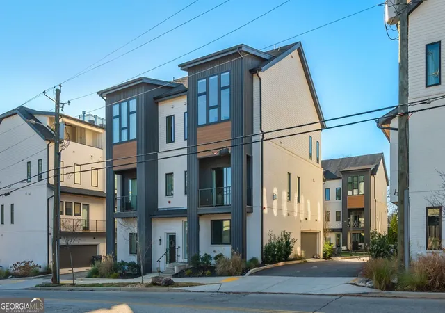 Photo 2 of Townhouse for sale at 2347 Hosea L Williams Dr #11, Atlanta, GA 30317 | MLS# 10843222 | Listing updated on 2026-09-10
