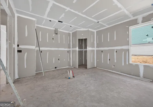 Photo 4 of Single family home for sale at 2012 Oconee Blf Dr, Athens, GA 30601 | MLS# 10876308 | Listing updated on 2026-10-27