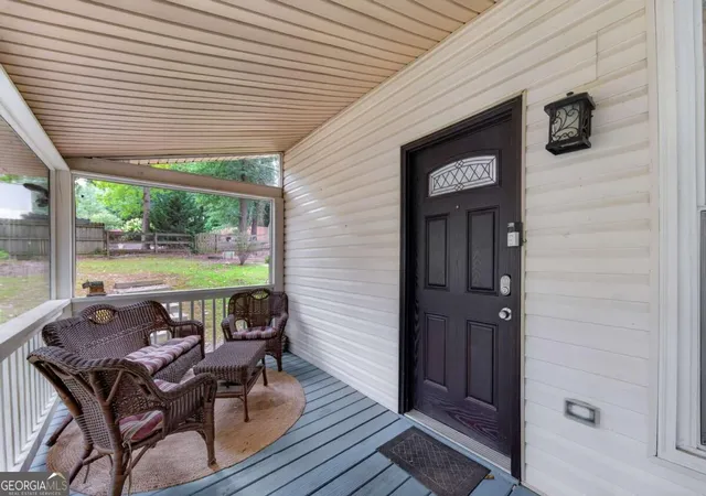 Listing Photo 2 - Condo for sale in building located at 4481 Mclain Cir, Acworth, GA 30101