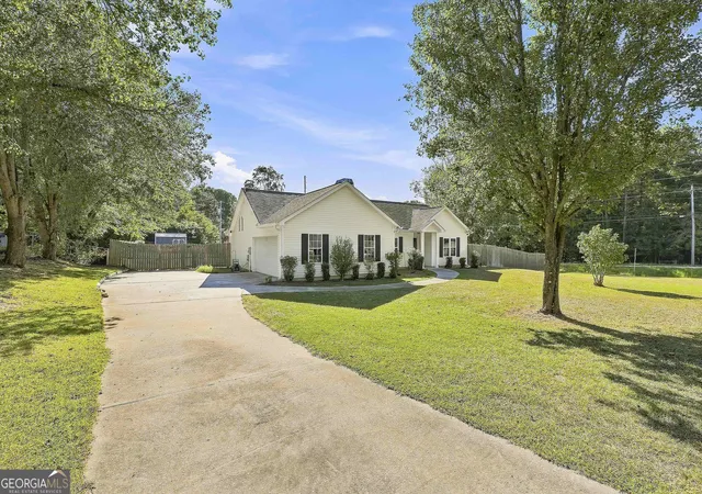 Photo 2 of Single family home for sale at 13 Lassetter Rd, Sharpsburg, GA 30277 | MLS# 10844098 | Listing updated on 2026-09-15