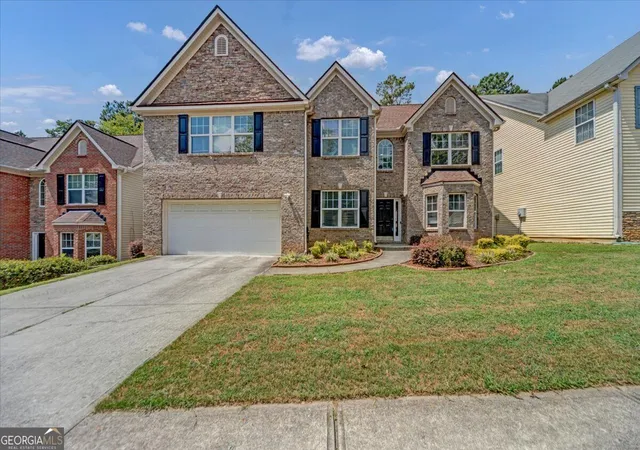 Photo 2 of Single family home for sale at 4633 Beau Point Ct, Snellville, GA 30039 | MLS# 10837883 | Listing updated on 2026-09-28