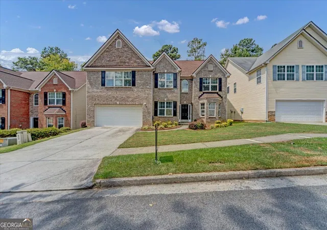 Photo 3 of Single family home for sale at 4633 Beau Point Ct, Snellville, GA 30039 | MLS# 10837883 | Listing updated on 2026-09-28