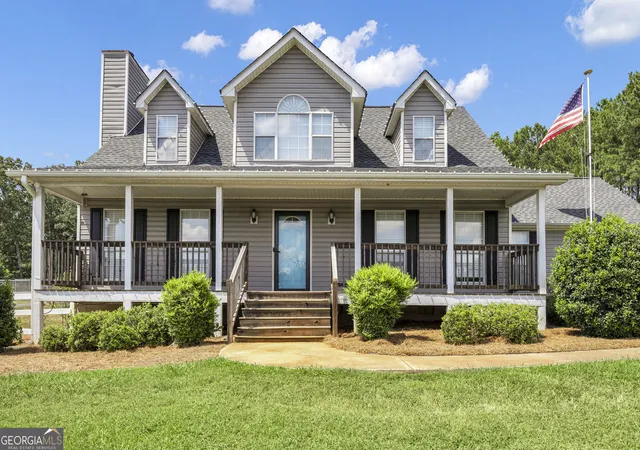 Photo 1 of Single family home for sale at 55 Ewing Dr, Social Circle, GA 30025 | MLS# 10837728 | Listing updated on 2026-09-15
