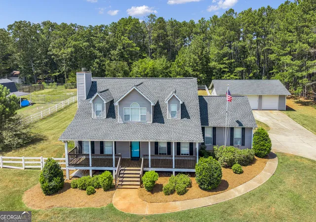 Photo 3 of Single family home for sale at 55 Ewing Dr, Social Circle, GA 30025 | MLS# 10837728 | Listing updated on 2026-09-15