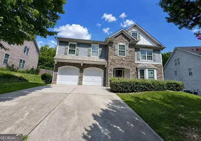 Photo 2 of Single family home for sale at 3568 Park Hl Cir, Loganville, GA 30052 | MLS# 10840775 | Listing updated on 2026-09-18