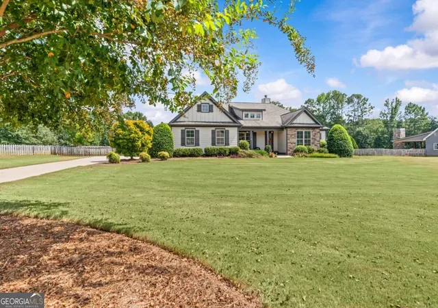 Photo 1 of Sale Pending at 1461 Westminster Way, Madison, GA 30650 | MLS# 10847376 | Listing updated on 2026-09-18