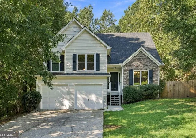 Photo 1 of Single family home for sale at 2140 Amberly Glen Way, Dacula, GA 30019 | MLS# 10847380 | Listing updated on 2026-10-08