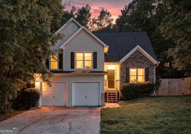Photo 2 of Single family home for sale at 2140 Amberly Glen Way, Dacula, GA 30019 | MLS# 10847380 | Listing updated on 2026-10-08