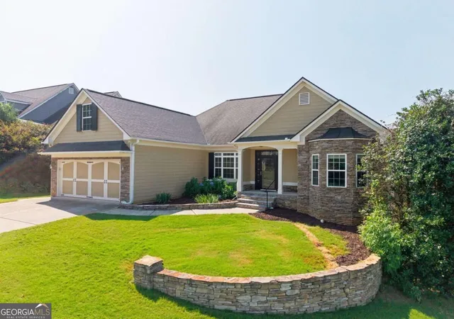 Photo 3 of Single family home for sale at 102 Colonial Cir NW, Cartersville, GA 30120 | MLS# 10839020 | Listing updated on 2026-09-17