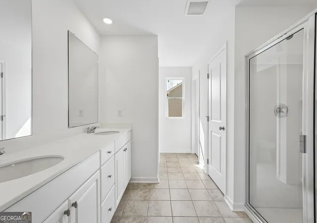 Photo 4 of Sale Pending at 207 Groveton Ct, Euharlee, GA 30145 | MLS# 10830708 | Listing updated on 2026-09-30