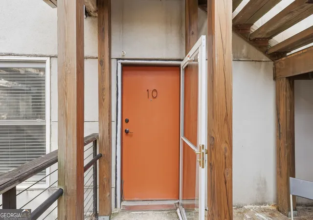 Condo for sale at 244 Peters St SW #10, Atlanta, GA 30313 | MLS# 10851674 | Listing updated on 2026-09-24
