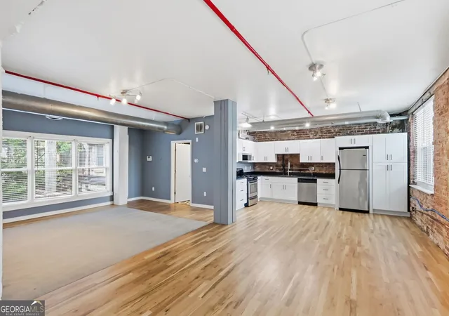 Photo 4 of Condo for sale at 244 Peters St SW #10, Atlanta, GA 30313 | MLS# 10851674 | Listing updated on 2026-09-24