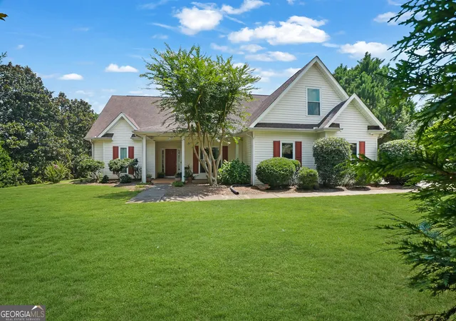 Photo 2 of Single family home for sale at 188 Meadows Dr, Senoia, GA 30276 | MLS# 10837688 | Listing updated on 2026-09-15