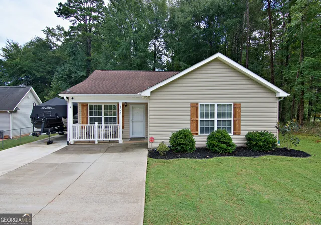 Single family home for sale at 108 Elm Dr, Westminster, SC 29693 | MLS# 10852619