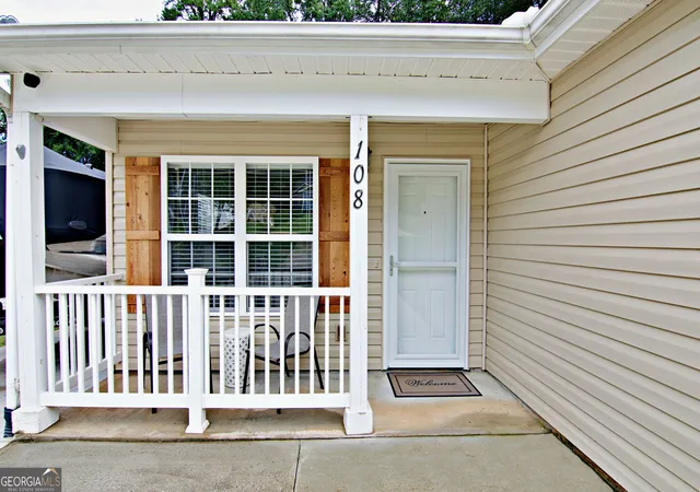 Photo 3 of Single family home for sale at 108 Elm Dr, Westminster, SC 29693 | MLS# 10852619 | Listing updated on 2026-10-08