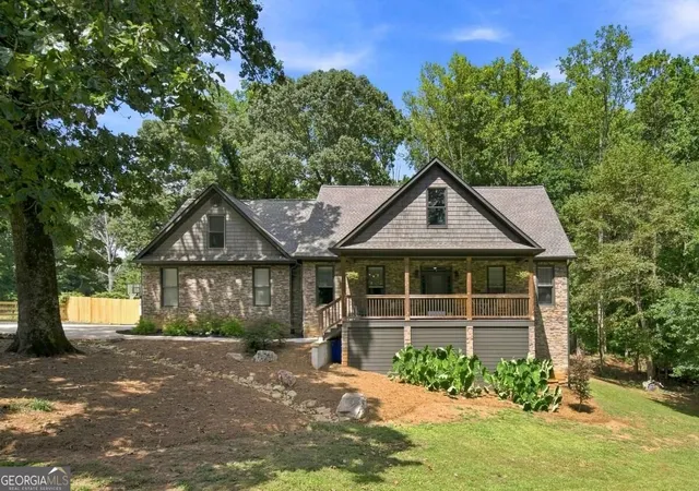 Photo 2 of Single family home for sale at 2975 Mars Hl Rd Nw, Acworth, GA 30101 | MLS# 10842300 | Listing updated on 2026-09-09