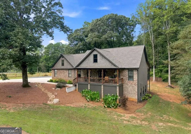 Photo 3 of Single family home for sale at 2975 Mars Hl Rd Nw, Acworth, GA 30101 | MLS# 10842300 | Listing updated on 2026-09-09