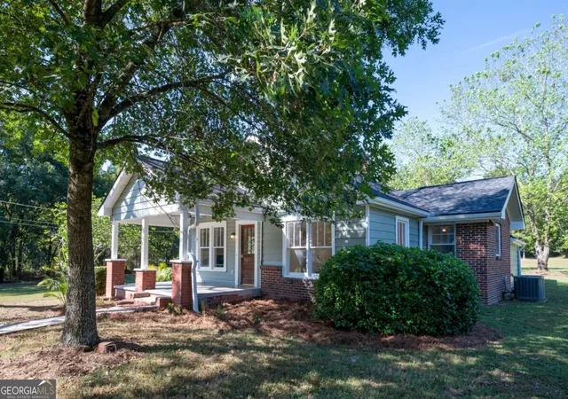 Photo 2 of Single family home for sale at 1943 Moores Fry Rd Sw, Plainville, GA 30733 | MLS# 10846068 | Listing updated on 2026-10-08