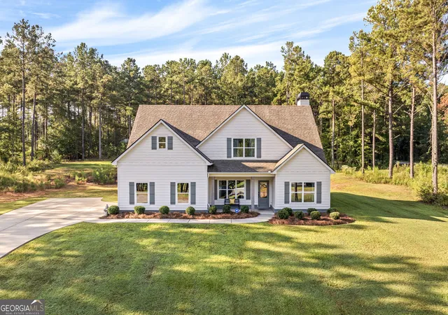 Photo 1 of Single family home for sale at 100 Dove Crk Ct, Lagrange, GA 30241 | MLS# 10849327 | Listing updated on 2026-10-02