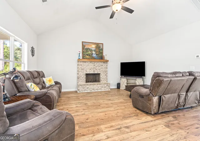 Photo 4 of Single family home for sale at 100 Dove Crk Ct, Lagrange, GA 30241 | MLS# 10849327 | Listing updated on 2026-10-02