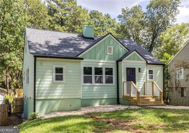 Photo 2 of Single family home for sale at 1302 Cahaba Dr Sw, Atlanta, GA 30311 | MLS# 10841197 | Listing updated on 2026-10-06