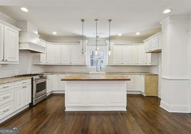 Photo 3 of Single family home for sale at 546 Highland, Atlanta, GA 30312 | MLS# 10847845 | Listing updated on 2026-10-13