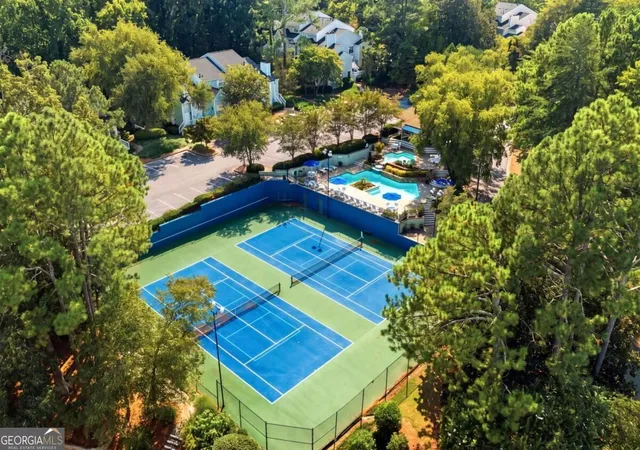 Photo 3 of Condo for sale at 711 Glenleaf Dr, Peachtree Corners, GA 30092 | MLS# 10838807 | Listing updated on 2026-09-14