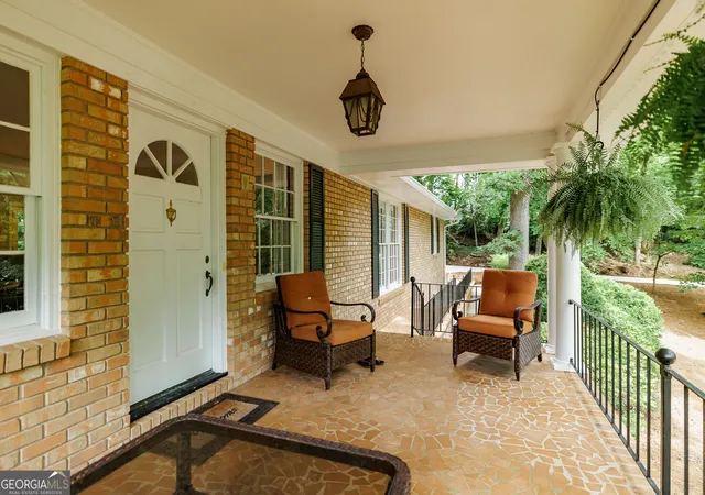 Photo 2 of Single family home for sale at 530 Westview Dr, Athens, GA 30606 | MLS# 10791453 | Listing updated on 2026-09-11