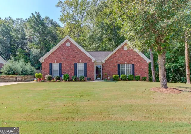 Photo 1 of Single family home for sale at 720 Overlook Dr, Winder, GA 30680 | MLS# 10851026 | Listing updated on 2026-10-06