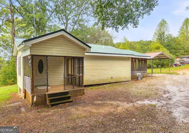 Photo 1 of Single family home for sale at 393 N Red Rock Rd, Toccoa, GA 30577 | MLS# 10852367 | Listing updated on 2026-10-08