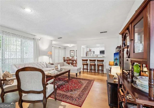 Photo 3 of Condo for sale at 403 Ml Pond Ct Se, Smyrna, GA 30082 | MLS# 10838391 | Listing updated on 2026-09-17
