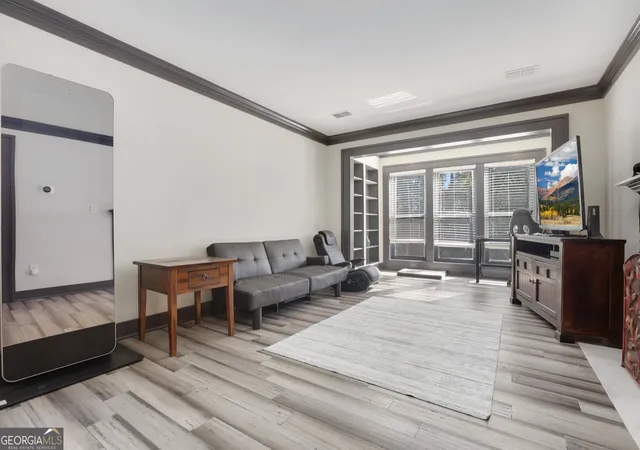Listing Photo 4 - Condo for sale in building located at 24212 Plantation Dr NE, Atlanta, GA 30324